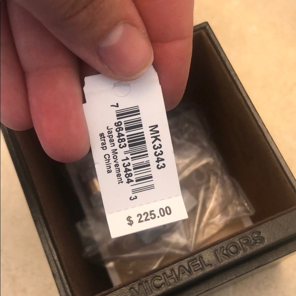 Michael Kors watch - Picture 4 of 5